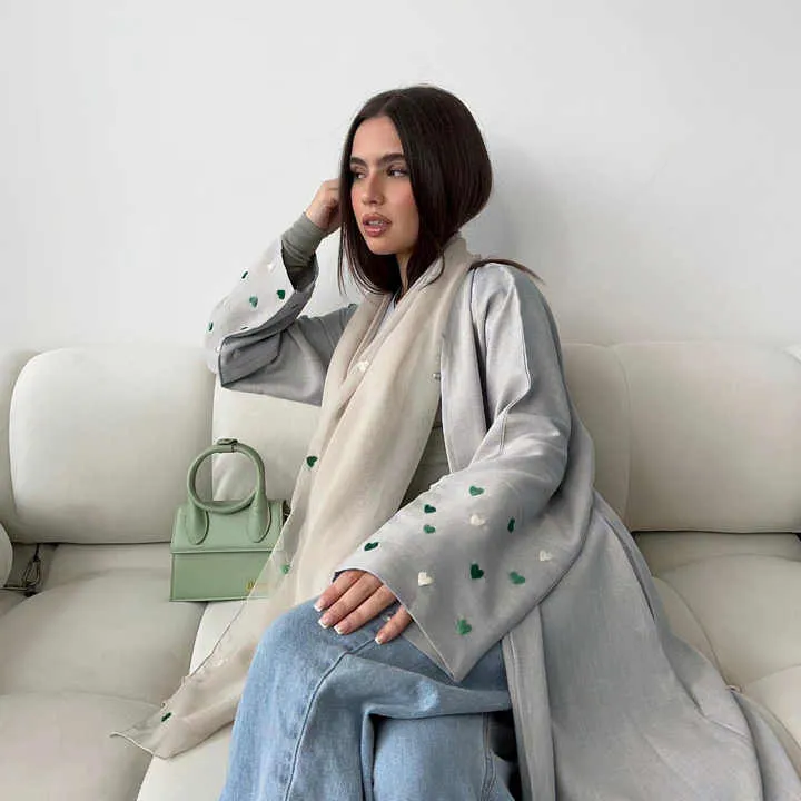 عباية مزينة بالزهور ,Floral Abaya
