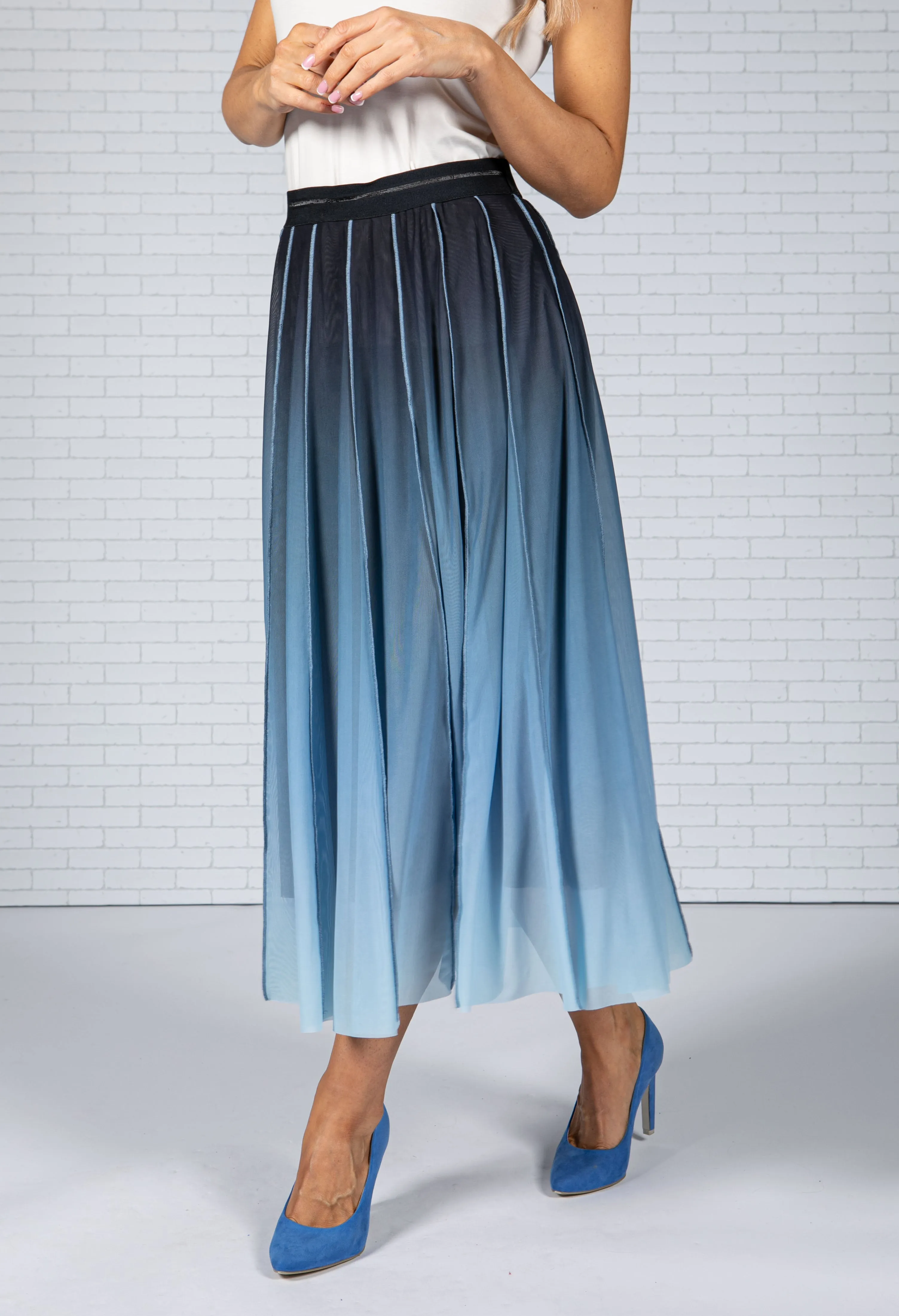 A-line skirt with a dip-dye effect