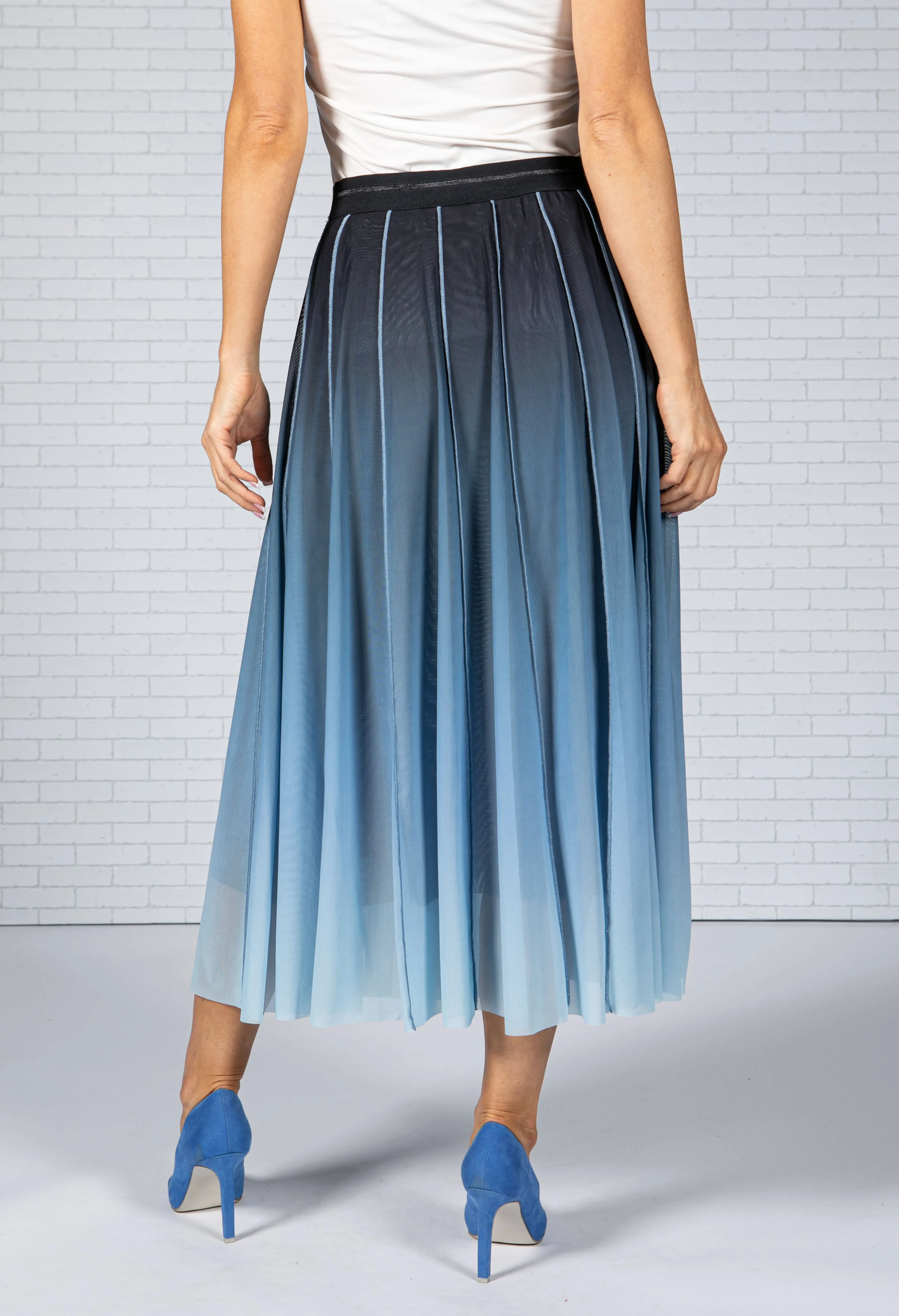 A-line skirt with a dip-dye effect