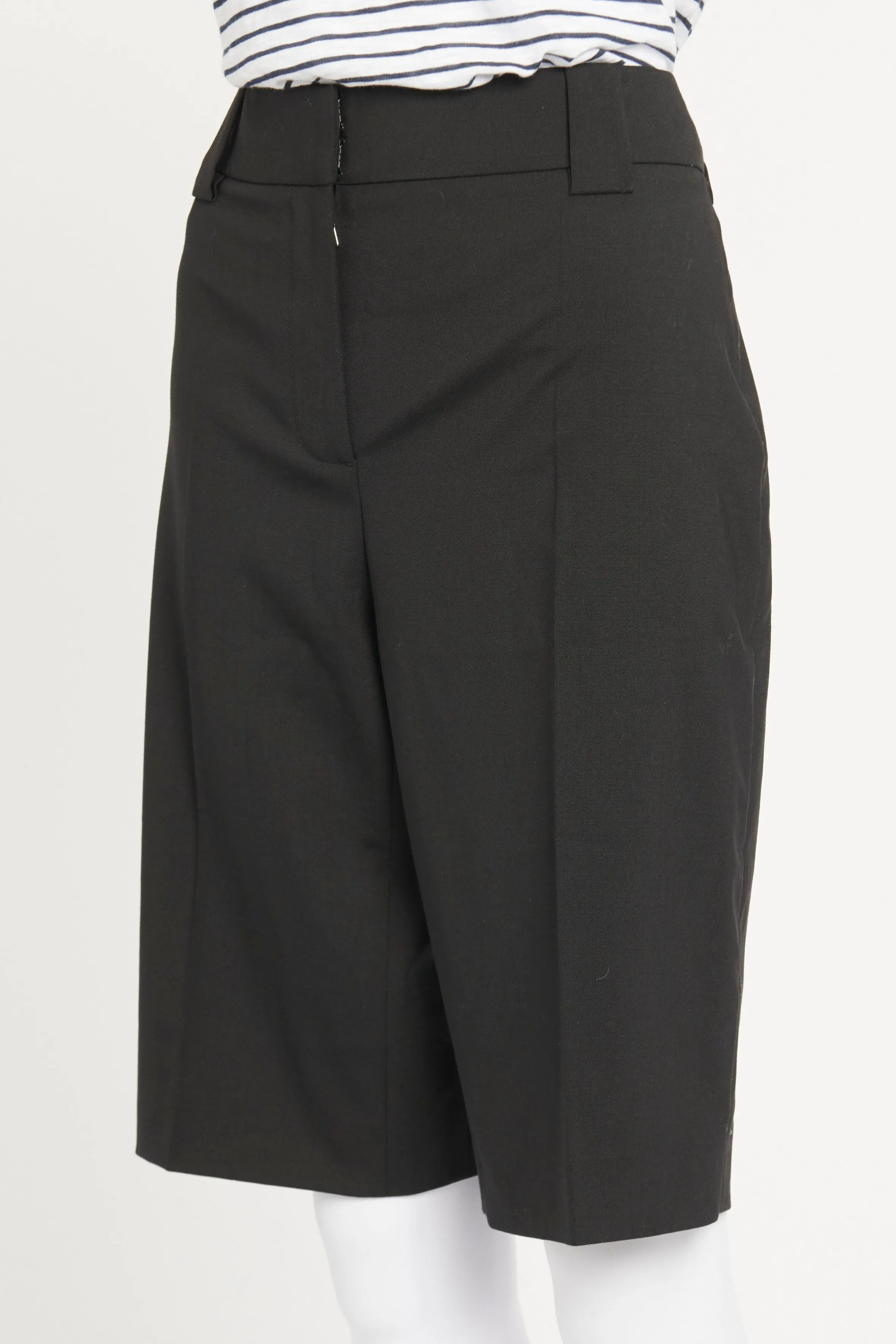 Black Wool Tailored Knee-Length Preowned Shorts