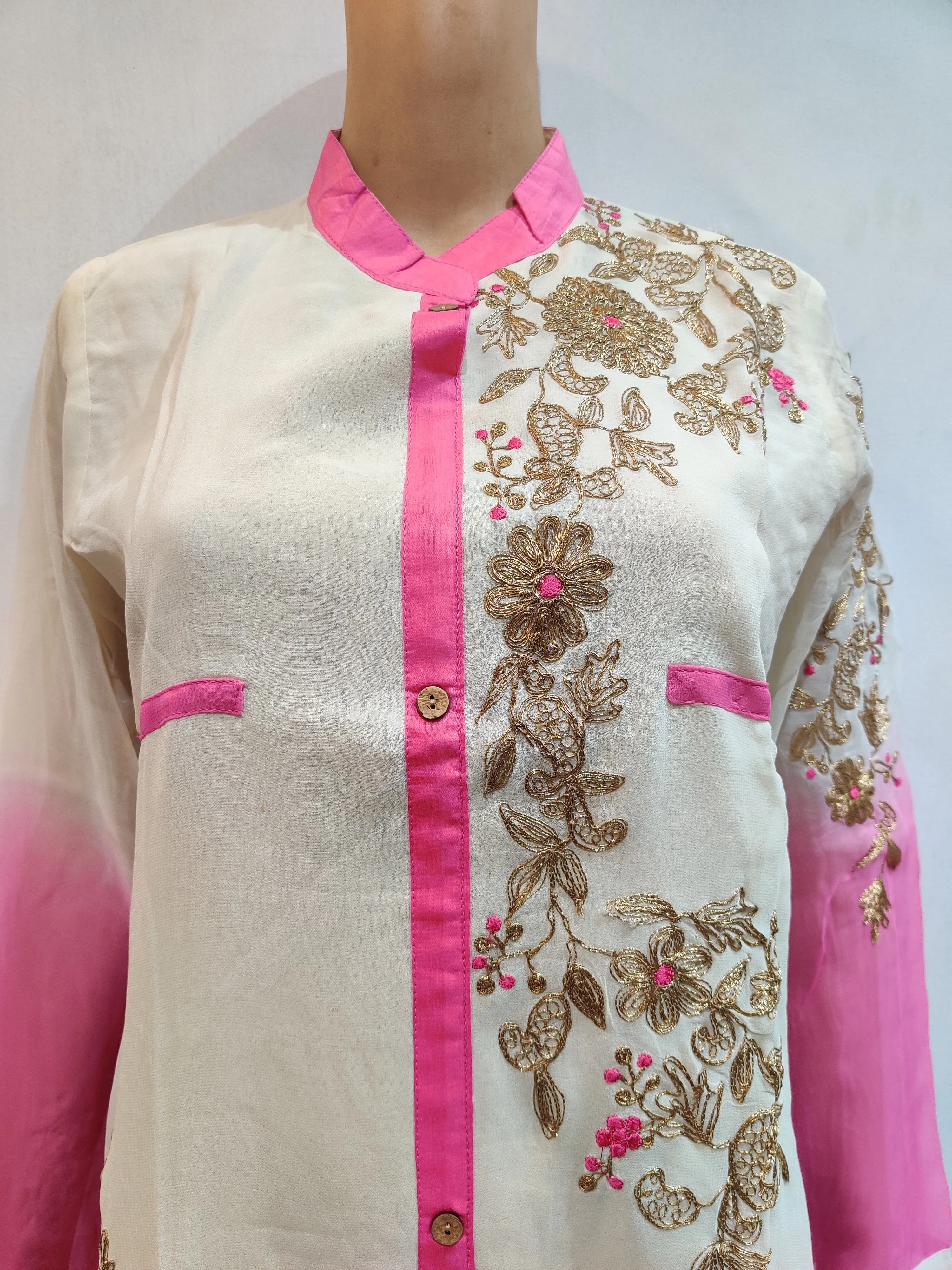 Dahlias Kurti