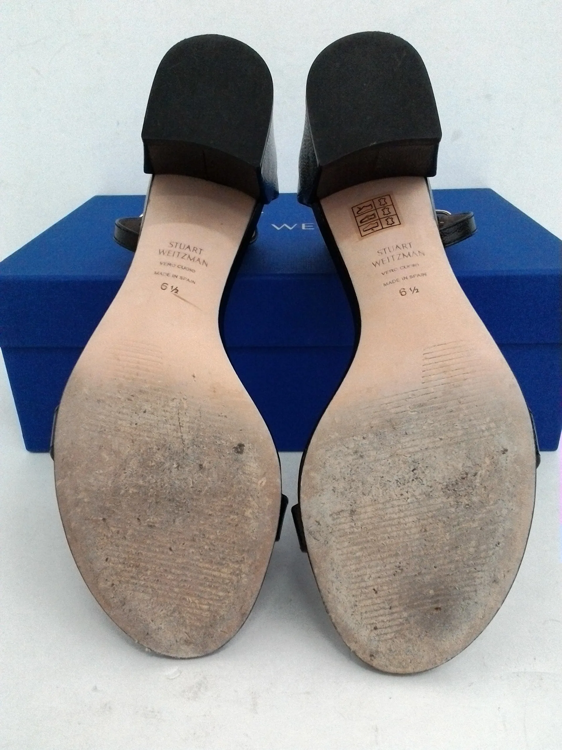 Stuart Weitzman Women's Simple Black Patent Heeled Sandal Size 6.5