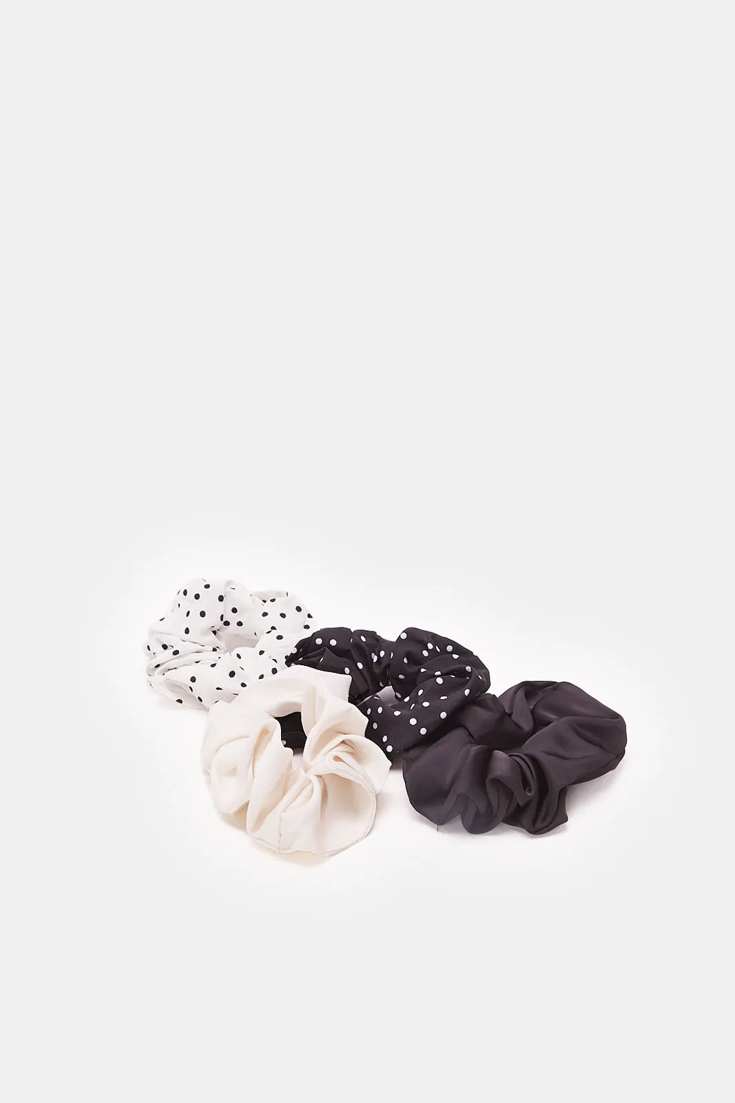 Women Black And White Printed Scrunchy Set (4 Piece)